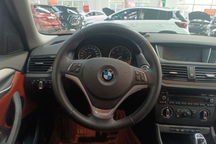 Used BMW X1 2014 sDrive18i Fashion Model