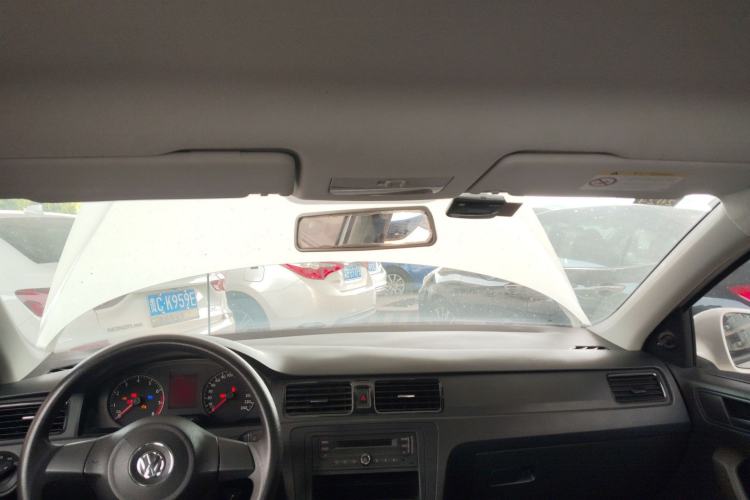 Used Volkswagen Santana 2015 1.6L Manual Fashion Edition
