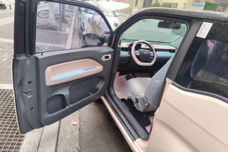 Used Chery QQ Ice Cream 2022 170km Sundae Phosphate Lithium-Ion
