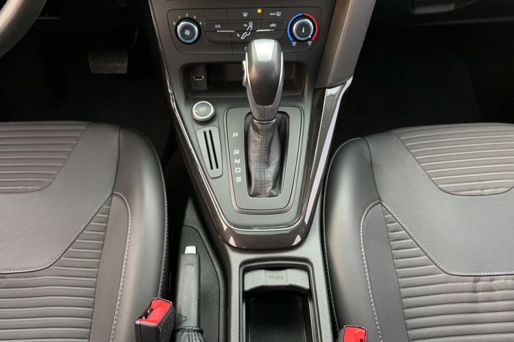 Used Ford Focus 2018 Sedan Classic 1.6L Automatic Trendy SmartDrive Edition