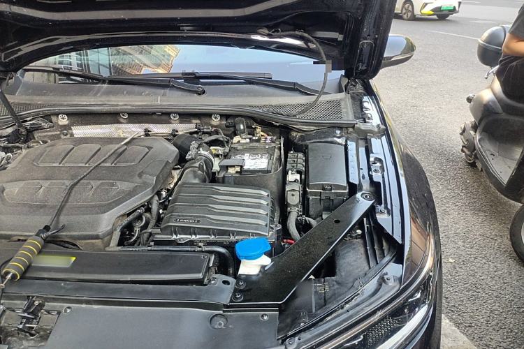 Used Volkswagen Magotan 2023 2 Million Units Commemorative Edition 330TSI DSG Luxury Version
