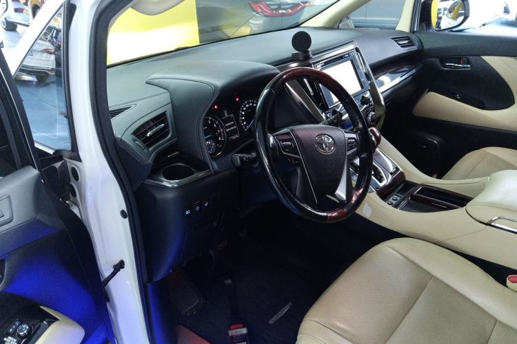 Used Toyota Alphard 2018 3.5L Luxury Edition

