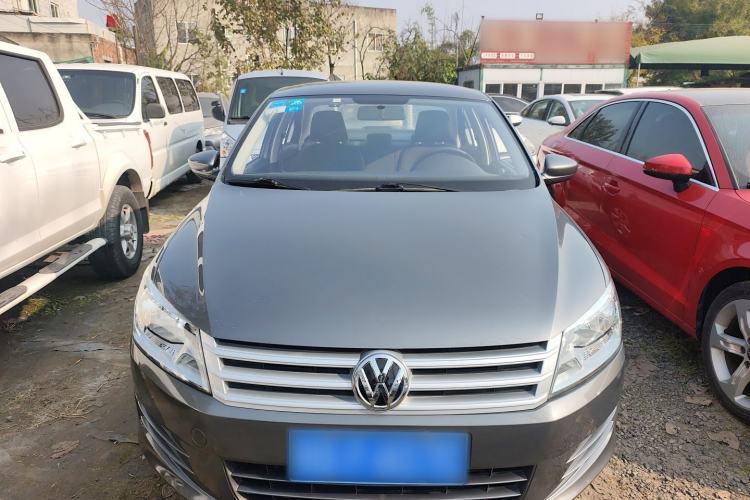 Used Volkswagen Santana 2013 1.4L Manual Fashion Edition