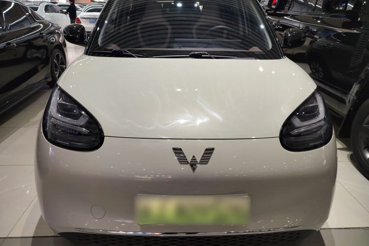 Used Wuling Bingo 2023 410 km Lingxi Deluxe Edition
