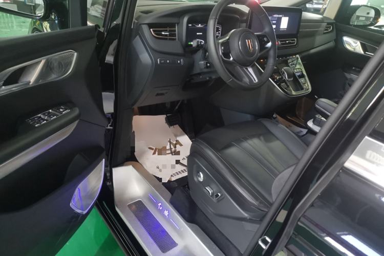 Used Hongqi HQ9 PHEV 2024 2.0T Four-Wheel Drive Business Edition
