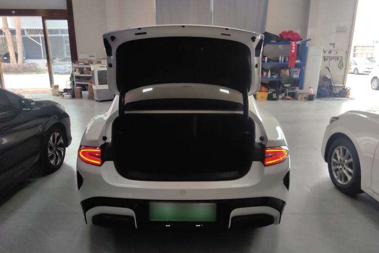 Used  SU7 2024 Rear-Drive Long-Range Intelligent Driving Version
