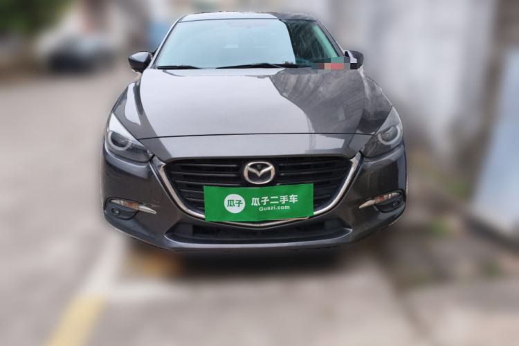 Used Mazda Mazda 3 Axela 2017 Hatchback 2.0L Automatic Luxury Model Emission Standard China V
