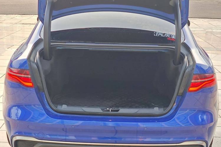 Used Jaguar XEL 2020 2.0T 200 PS S Advanced Elegance Edition
