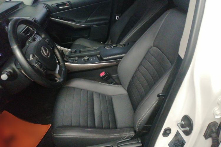 Used Lexus IS 2017 300 Leading Edition
