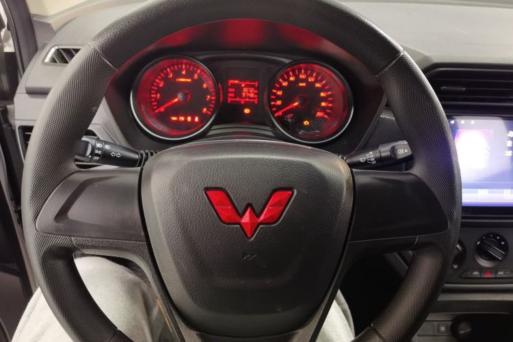 Used Wuling Hongguang 2021 1.5L Revised S Base Version with Electric Power Steering LAR
