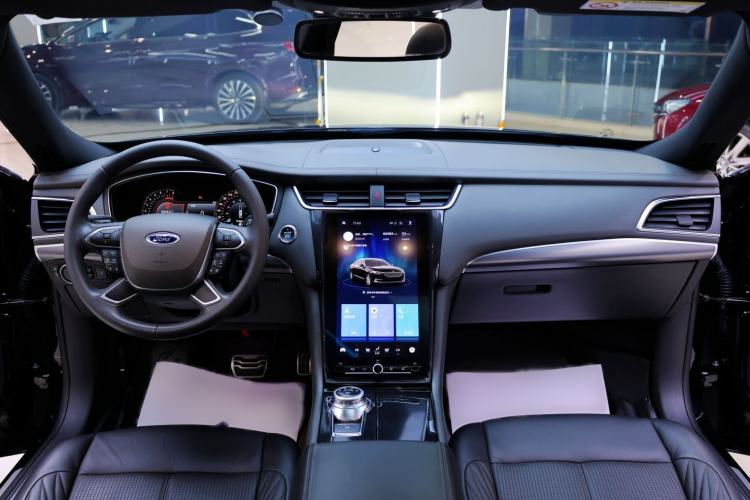 Used Ford Taurus 2019 EcoBoost 245 Vignale Deluxe Edition
