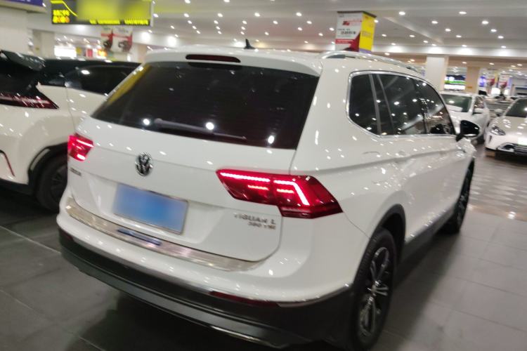 Used Volkswagen Tiguan L 2017 380TSI Automatic All-Wheel-Drive Luxury Edition