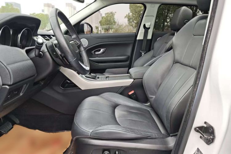 Used Land Rover Range Rover Evoque 2018 240 PS SE Smart Brilliance Edition
