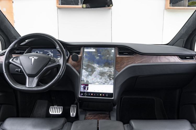 Used Tesla Model X 2019 Long-Range Version
