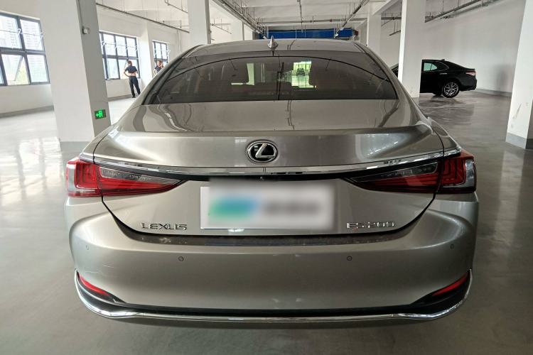 Used Lexus ES 2022 200 Luxury Edition
