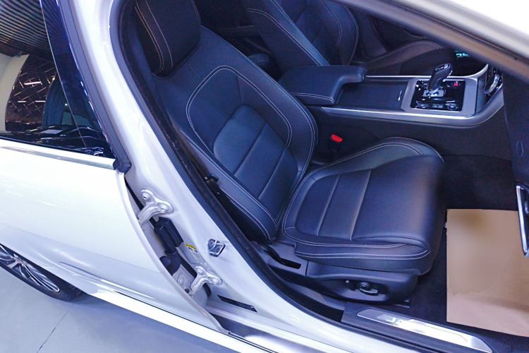 Used Jaguar XEL 2020 2.0T 200PS R-DYNAMIC Youth Sports Edition
