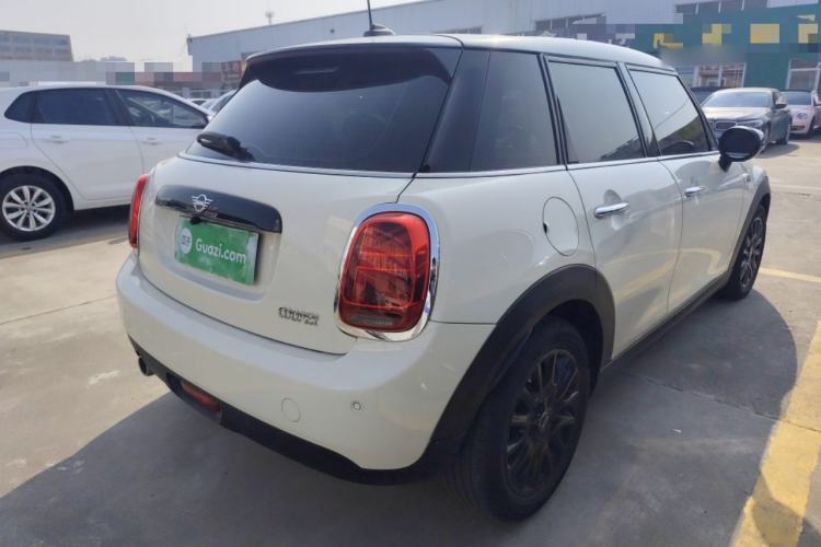 Used  MINI 2021 1.5T COOPER Classic Edition Five-Door Version
