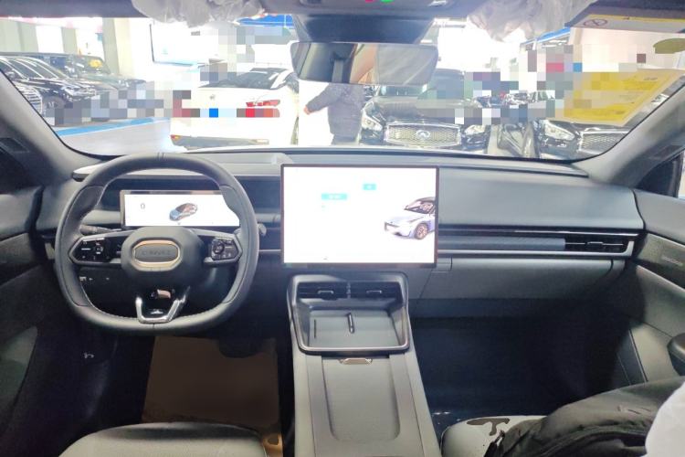 Used Lynk & Co 07 2024 EM-P 126 Long-Range Halo
