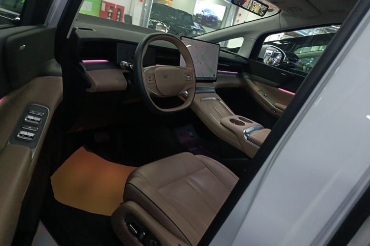 Used XPeng X9 2025 740 Ultra-Long Range Max