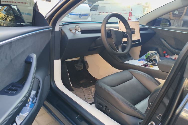 Used Tesla Model 3 2023 Rear-Wheel-Drive Version
