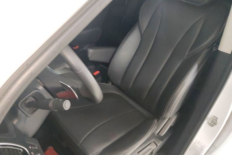 Used SAIC MAXUS G20 2023 Facelifted ES 2.0T Gasoline Automatic Value Edition