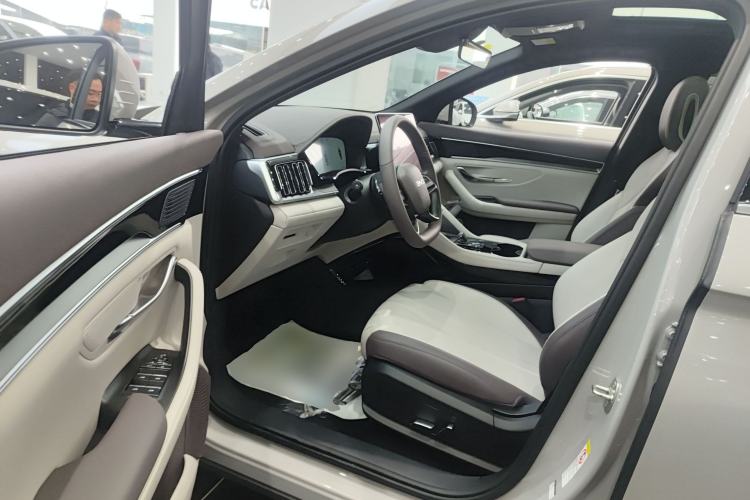 Used BYD Song PLUS New Energy 2025 DM-i Smart Drive 112KM Prestige Model