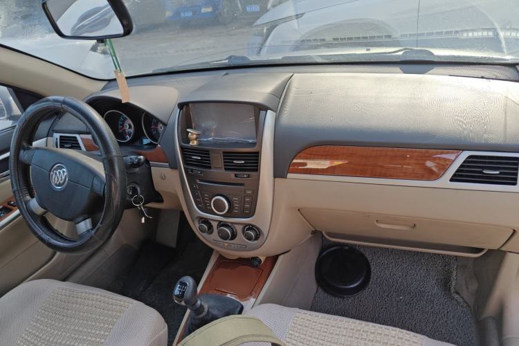 Used Buick Excelle 2013 1.5L Manual Luxury Model
