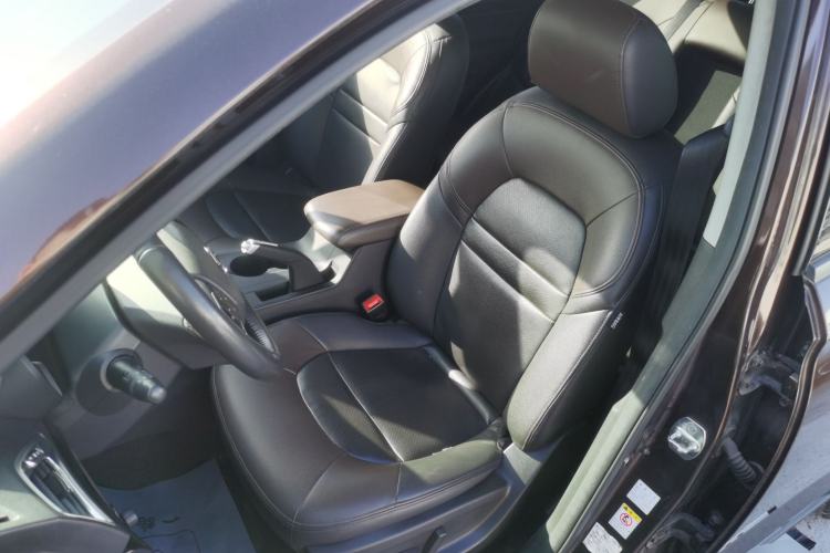 Used GAC Trumpchi GS4 2017 235T Manual Two-Wheel Drive Luxury Edition
