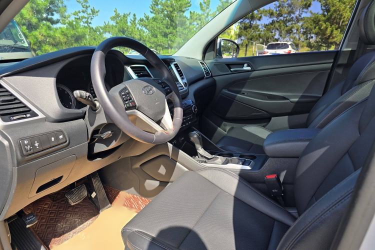 Used Hyundai Tucson 2015 1.6T Dual-Clutch Two-Wheel-Drive Smart Model
