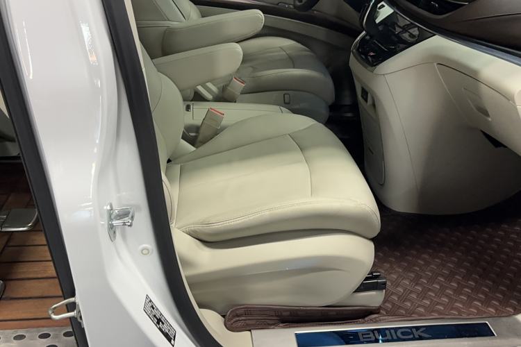 Used Buick GL8 2021 Land Cruiser Executive Class 652T Luxury Model