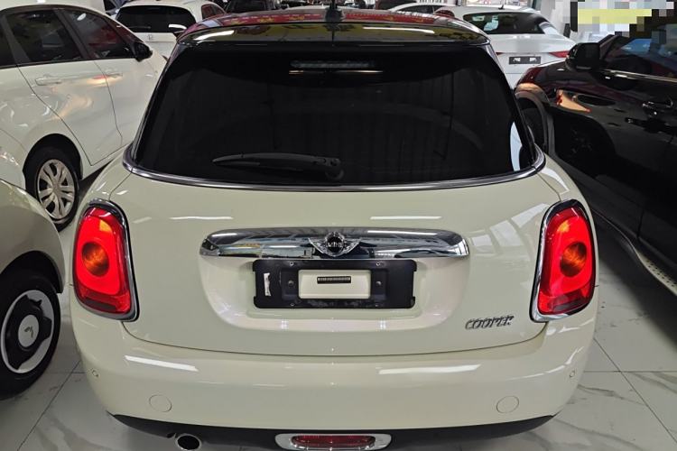 Used  MINI 2016 1.5T COOPER Five-Door Edition
