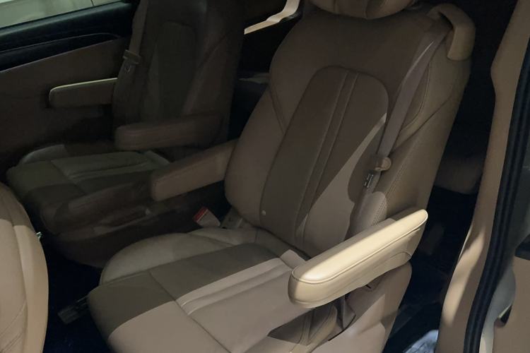 Used Buick GL8 2021 ES Land Cruiser 653T Luxury Edition
