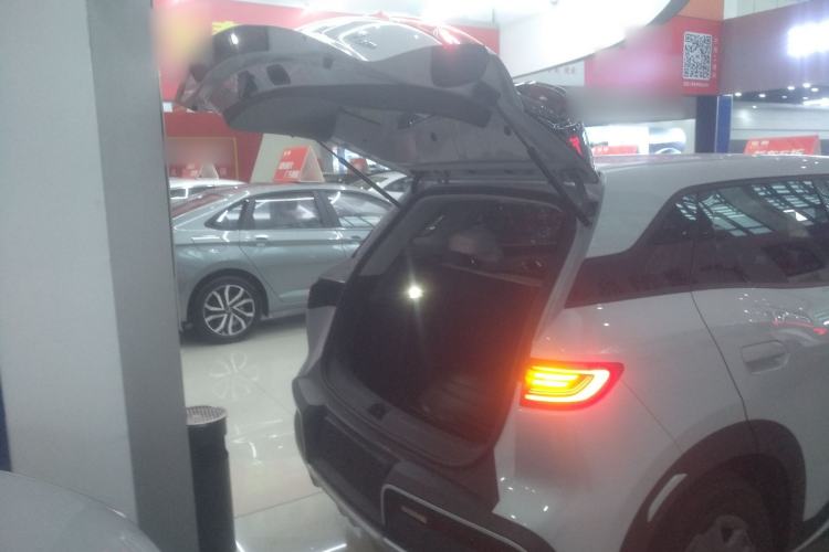 Used BYD Yuan UP 2024 401 km Active Version
