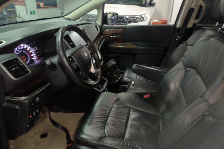 Used Honda Odyssey 2015 2.4L Supreme Edition
