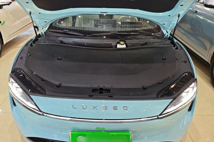 Used Hima Luxeed S7 2025 785 km Ultra
