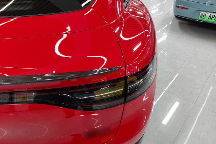 Used Hima Luxeed S7 2025 785 km Ultra