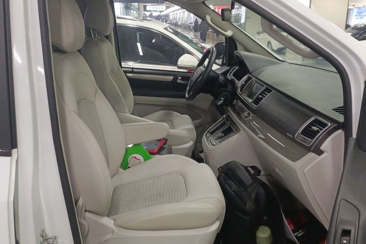 Used SAIC MAXUS G10 2018 PLUS 2.0T Automatic Smart Edition
