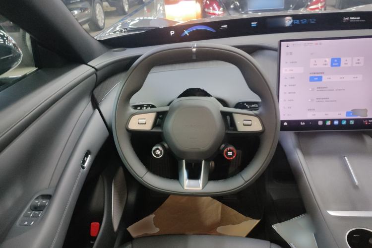 Used  YU7 2025 Ultra-Long Range Rear-Wheel Drive Version
