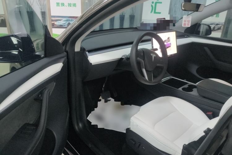 Used Tesla Model Y 2021 Long-Range All-Wheel-Drive Version 3D7
