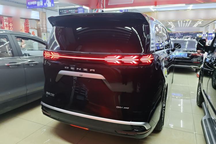 Used Denza D9 2024 DM-i 980 Four-Wheel Drive Prestige Model
