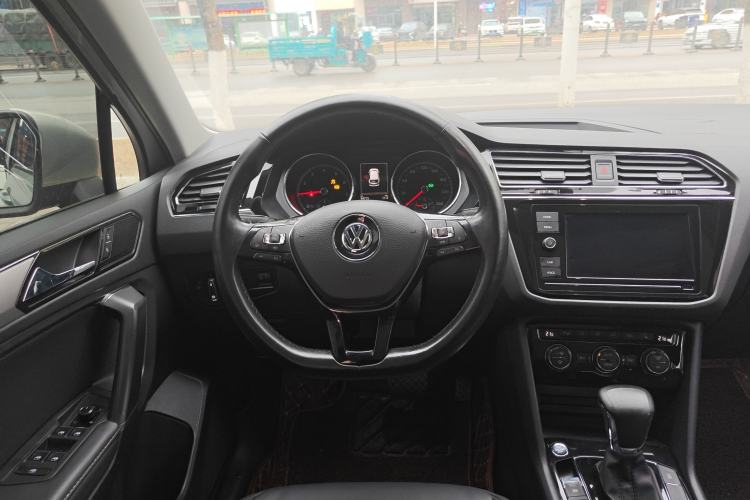 Used Volkswagen Tiguan L 2018 Facelift 330TSI Automatic Two-Wheel Drive Luxury Edition