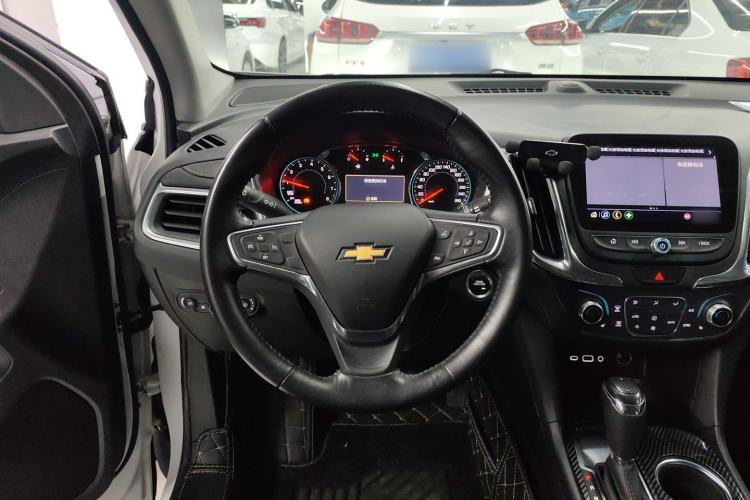 Used Chevrolet Equinox 2019 535T Automatic YuJie Edition China VI
