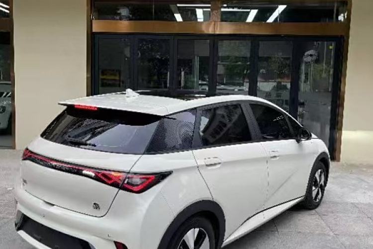 Used BYD Dolphin 2023 420 km Fashion Edition
