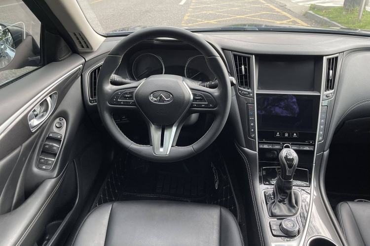 Used Infiniti Q50L 2018 2.0T Comfort Edition China V Standard
