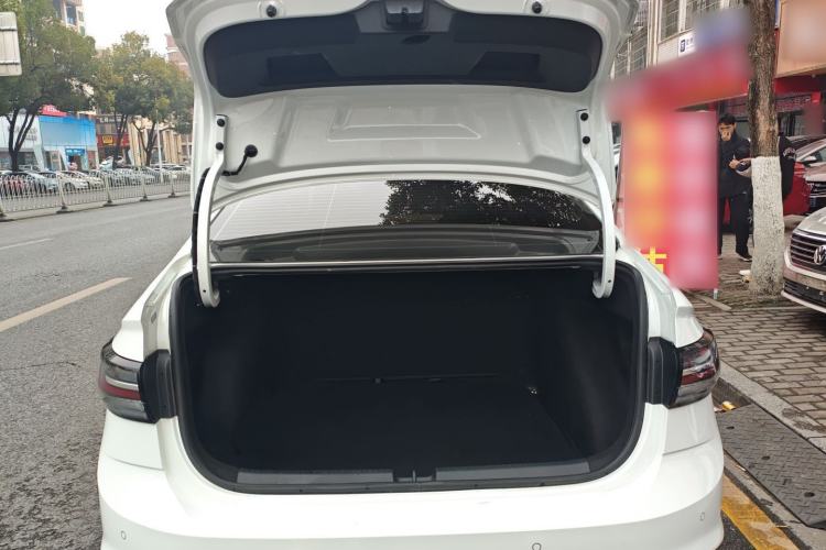 Used Volkswagen Lavida 2023 New Rui 1.5L Automatic New Yi Edition