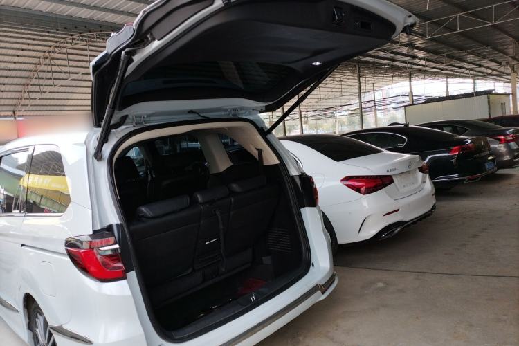 Used Honda Elysion 2024 2.0L eHEV Luxury Edition