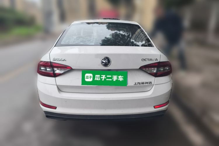 Used Skoda Octavia 2018 1.6L Manual Standard Edition
