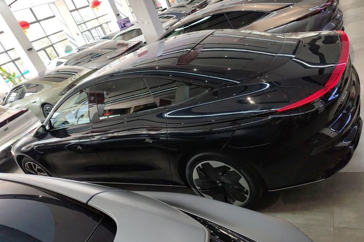 Used  L7 2022 Dynamic Model
