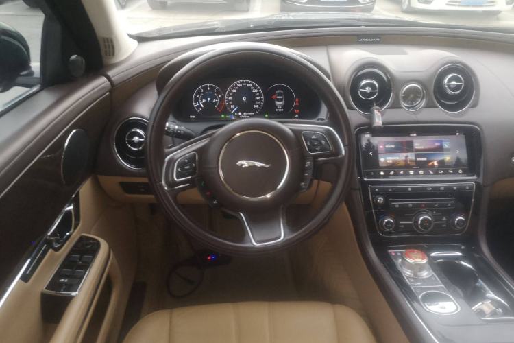 Used Jaguar XJ 2018 XJL 3.0 SC Two-Wheel-Drive Elegant Business Edition
