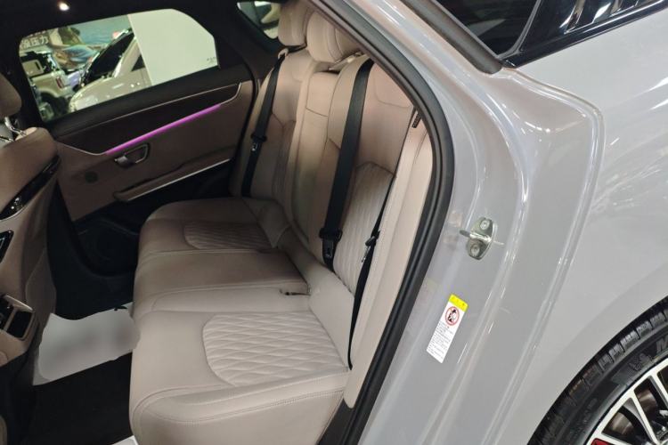 Used BYD Han 2025 EV with 701 km of Laser Radar-Enabled Intelligent Driving
